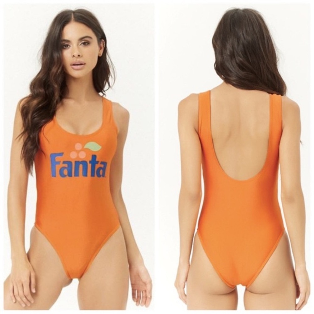 🧡🍑Bundle Deal Super Cute Orange Fanta cropped knitted shirt with Bathing Suit